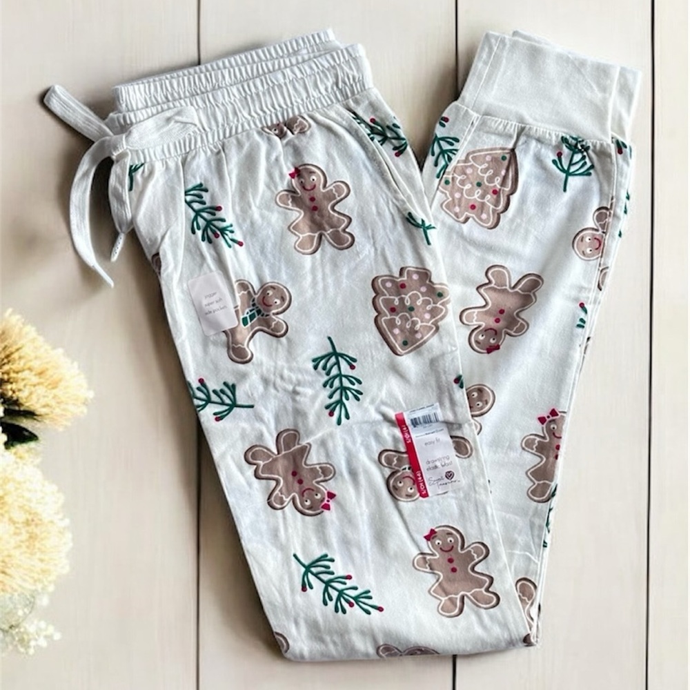 Secret Treasures Gingerbread Pajama Joggers NEW